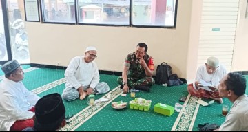 Babinsa Komsos Bersama Toga dan Tomas Bahas Terkait Maulid Nabi Muhammad SAW